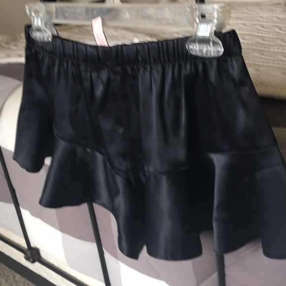 NWT Victoria Secret silk skirts - Picture 2 of 4